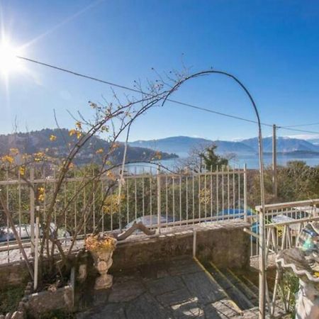 Apartment With View Lake Maggiore/Laveno Mombello Exterior foto